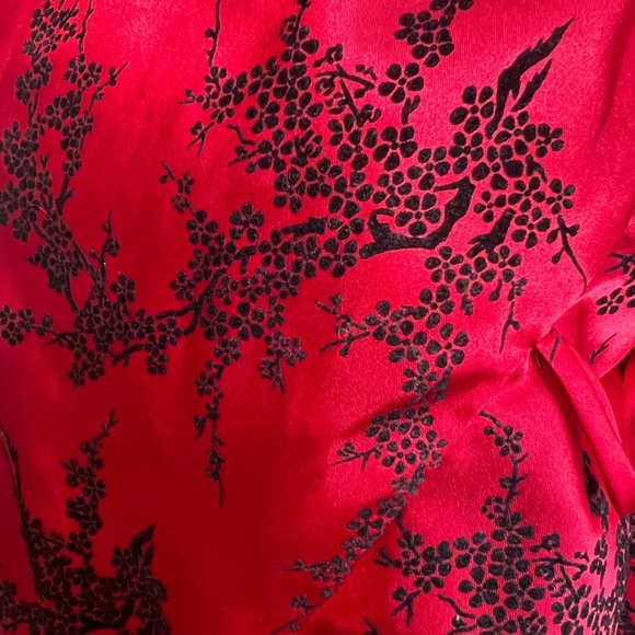 SzL/XL, Fredericks of Hollywood, vintage, black and red, Asian inspired robe. - Picture 3 of 10